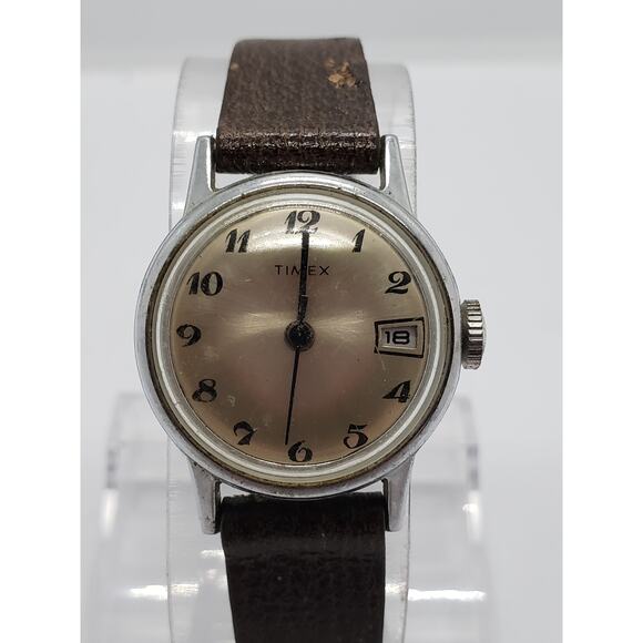 Men's Timex watch. Classic style. Large face